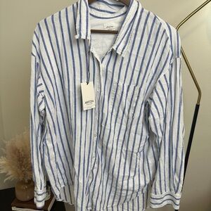 Aritzia Blue & White Striped Button-Up Shirt